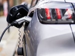Supporting image for story: Ministers wants tourist attractions to ‘supercharge’ EV infrastructure
