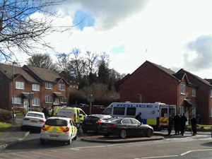 Supporting image for story: Teenager arrested on suspicion of attempted murder after Dudley doorstep stabbing