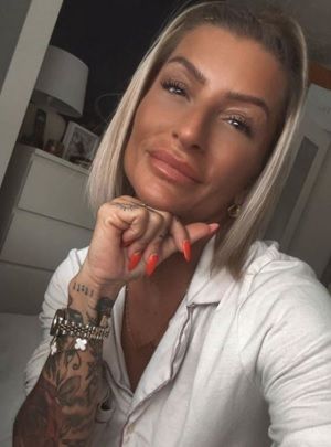 Jade, aged 38, was last seen at her home address in Great Wyrley at 10.30am on Saturday, September 27