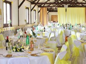 Supporting image for story: Former Oswestry army barn transformed into wedding venue