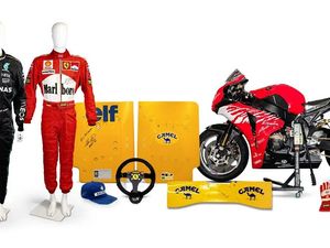 Supporting image for story: Hundreds of Formula One memorabilia to go under the hammer next month