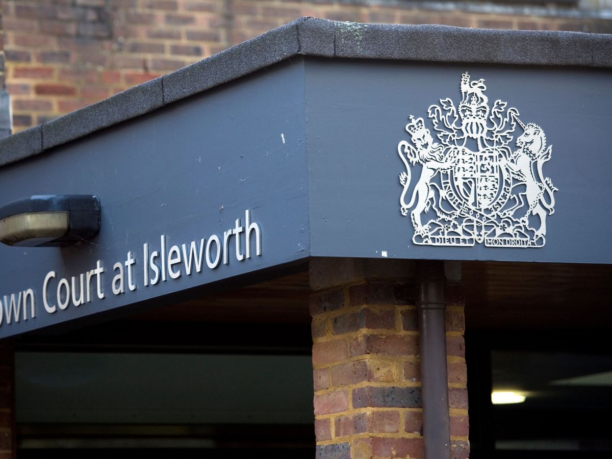 Burglars who used Grindr to trick victims found guilty