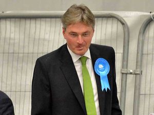 Supporting image for story: MP torn over peerage for former speaker