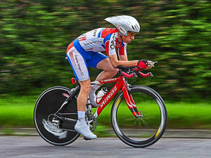 Supporting image for story: Record-breaking Kirk Vickers powers home in Oswestry Paragon