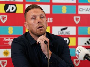 Supporting image for story: Craig Bellamy wants Wales to ‘honour the shirt’ by not swapping with opposition