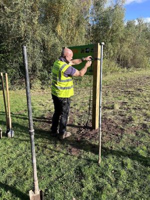 Supporting image for story: Partnership to improve park's biodiversity is a boost for pollinators