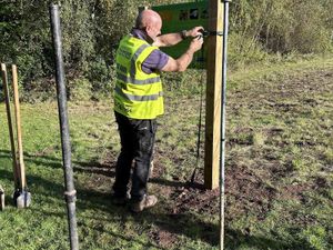 Supporting image for story: Partnership to improve park's biodiversity is a boost for pollinators