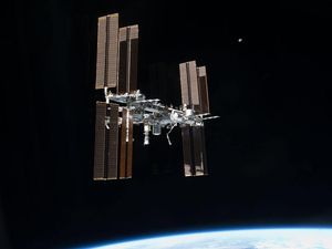 Supporting image for story: Here’s what Christmas looked like on the International Space Station