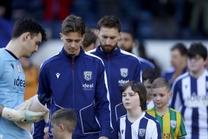 EDITORIAL USE ONLY. No use with unauthorized audio, video, data, fixture lists, club/league logos or 'live' services. Online in-match use limited to 120 images, no video emulation. No use in betting, games or single club/league/player publications