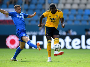 Supporting image for story: Aston Villa sign Wolves defender Kortney Hause on-loan