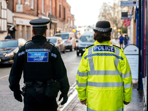 Supporting image for story: 'Keep your motor running, but don't leave the car' - police warning
