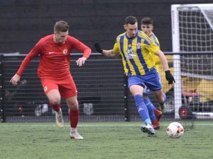 Supporting image for story: Dan Westwood fires Khalsa into top spot