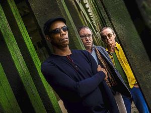 Supporting image for story: Get a scoot on for Ocean Colour Scene music memorabilia