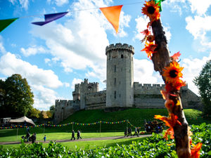 Supporting image for story: Review: Warwick Castle starts off the spooky season with exceptional actors and bags of fun