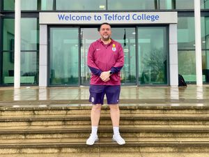 Supporting image for story: College students meet Telford RAF engineer turned England football team kitman who got his job through Twitter