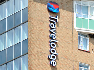 Supporting image for story: Couple pay for homeless man to stay in Travelodge as temperatures drop to -4C