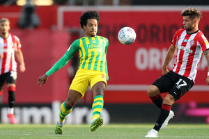 Matheus Pereira of West Bromwich Albion and Emiliano Marcondes Camargo Hansen of Brentford. (AMA)
