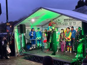 The Cast of Aladdin on the Sunshine Radio stage
