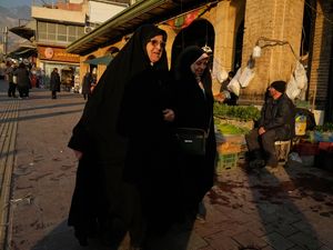 Supporting image for story: Worry over ‘US military strike’ on Iran as Trump warns ‘time is running out’