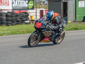 Supporting image for story: Teenage flyer
Longmore keen to
go one better