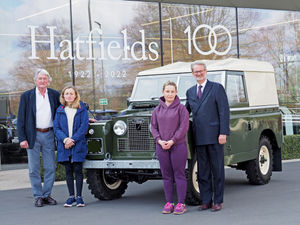 Supporting image for story: Beloved 1971 Land Rover auctioned to raise money for Ukraine