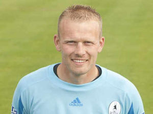 Supporting image for story: Ryan Young keen to stay with Bucks