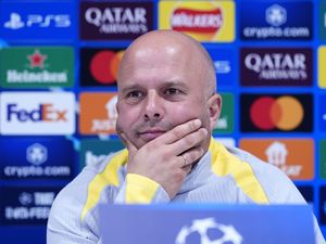 Supporting image for story: Arne Slot says he ‘cannot accept mediocrity’ at Liverpool ahead of Bologna clash