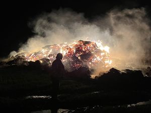 Supporting image for story: Codsall blaze tackled by firefighters involved 700 hay bales