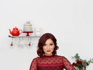 Supporting image for story: Bake, share and smile says cake maker Candice