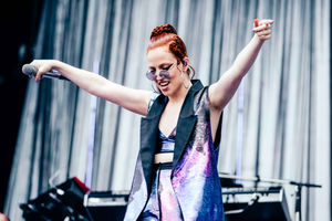 Jess Glynne
