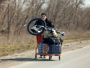 Supporting image for story: Russia accused of war crimes after Mariupol theatre death toll put at 300