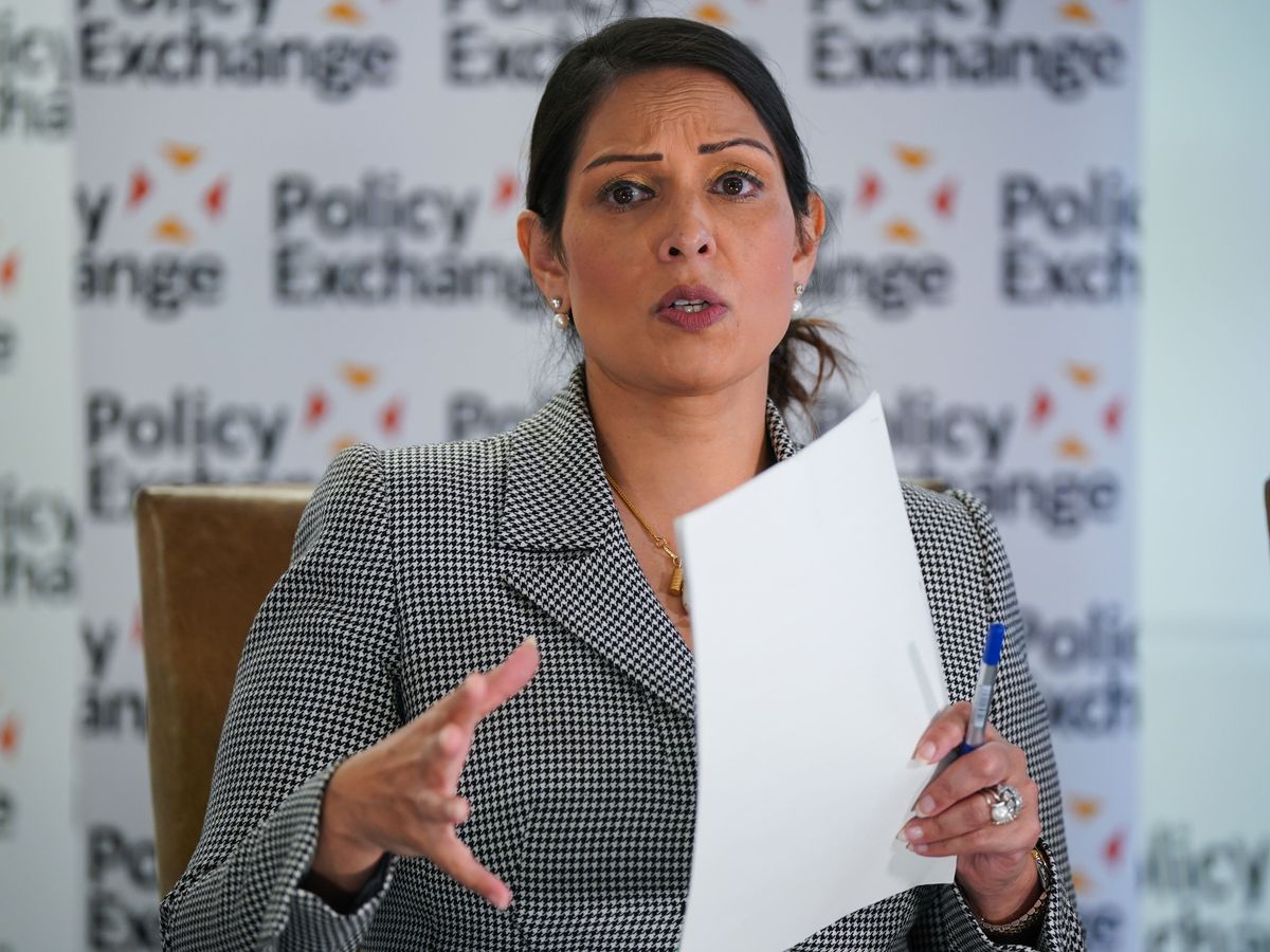 Labour urged to ‘have courage’ to trigger vote on Chagos deal