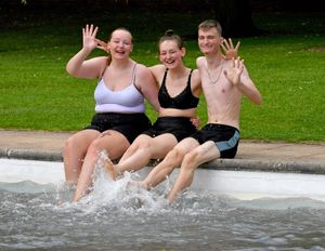 Enjoying the sunny weather at Tettenhall Pool. Pictured: Destiny Hynd, Jessie Leigh and Daniel Robinson.