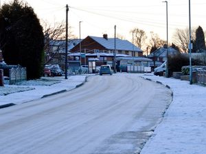 Supporting image for story: 'Snowy and wintry' conditions to continue in West Midlands as yellow weather warning to remain in place