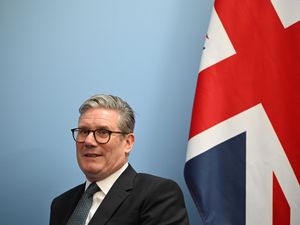 Supporting image for story: Starmer as popular as Johnson during vaccine rollout, poll finds