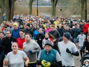 Supporting image for story: Hundreds of Shropshire runners brave the cold to take on parkruns before predicted snow and freezing rain