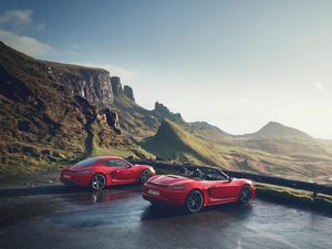 Supporting image for story: Porsche launches new ‘T’ variants of 718 Cayman and Boxster