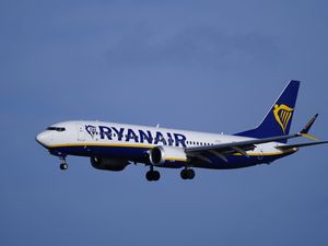 Supporting image for story: Ryanair’s profits soar after airfare hikes and early Boeing deliveries