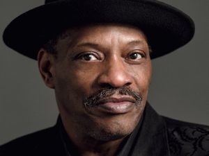 Supporting image for story: Alexander O'Neal in Birmingham show
