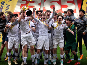 Supporting image for story: Andy Cooke's son Oscar leads Shrewsbury to the English schools title