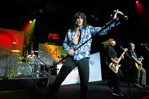 Supporting image for story: Foreigner, Asia and John Parr to play Wolverhampton