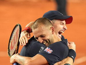 Supporting image for story: Dan Evans jokes of Andy Murray statue after duo bow out at Olympics