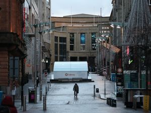 Supporting image for story: Mainland Scotland back in lockdown in bid to tackle new coronavirus strain