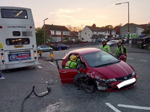 Supporting image for story: Pair 'flee' crash after car hits bus in Rowley Regis 