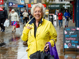Supporting image for story: Opinions divided over junior doctors' strike - but agreement that 35 per cent pay rise is 'unrealistic'