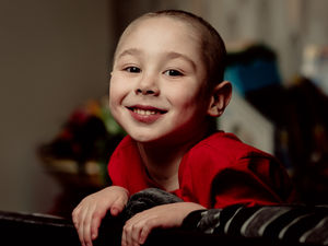 Supporting image for story: Zac returns to US for vital tests