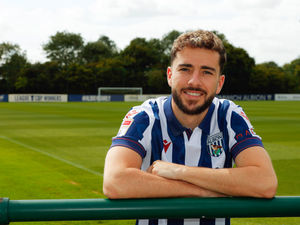 Supporting image for story: Mikey Johnston impressed by West Brom starlet 