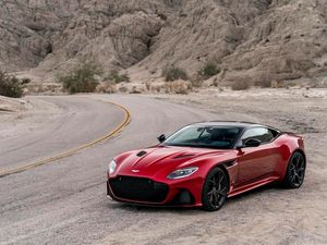 Supporting image for story: New Aston Martin DBS Superleggera revealed as 715bhp flagship