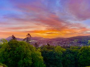 Supporting image for story: Rise and shine to catch stunning Shropshire scenery shots
