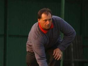 Supporting image for story: Bowls' Peter Farmer joins Newport